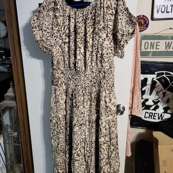 NWT UNIVERSAL THREAD ANIMAL PRINT MAXI DRESS SZ L - Picture 2 of 7